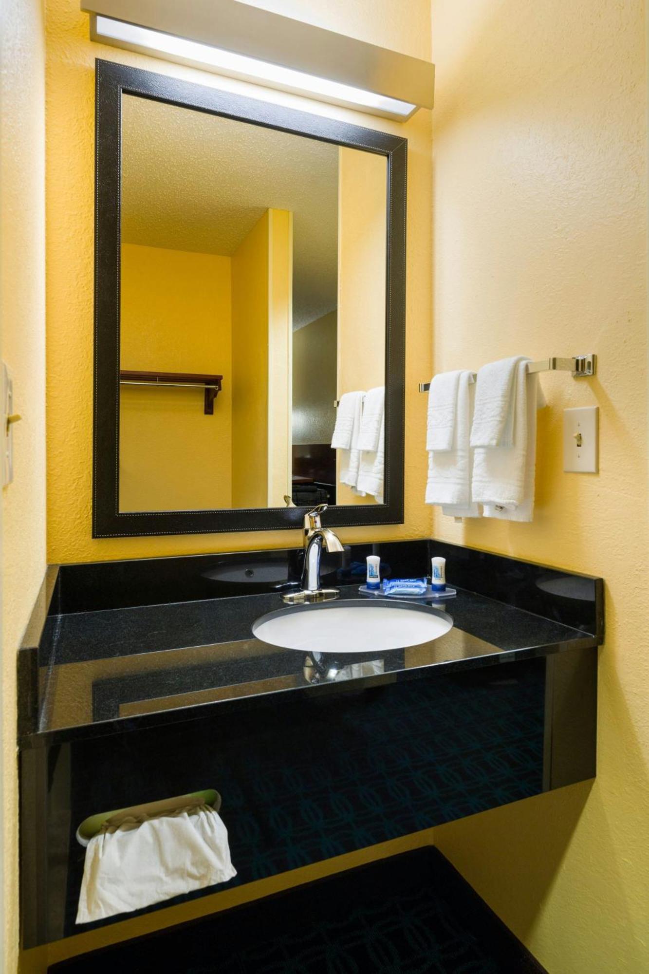 BW Allentown Bethlehem Lehigh Valley Inn & Suites Eksteriør billede